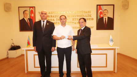 Qazaxda “15 iyun - Milli Qurtuluş Günü Azərbaycanın şanlı dövlətçilik tarixinə qızıl hərflərlə yazılan bir gündür!” mövzusunda tədbir keçirilib