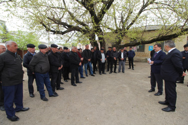 İcra başçısı və “Azərsu” ASC-nin əməkdaşları Kəmərli, Qaymaqlı və Aslanbəyli kəndlərində sakinlərin içməli su təchizatının yaxşılaşdırılması məqsədilə görülən işlərlə yerində tanış olublar