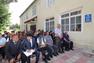 Millət vəkili Ülviyyə Ağayeva bu gün sərhəddə yerləşən Cəfərli kəndində yaşayan sakinlərlə görüşüb