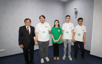 İcra başçısı Qazaxda səfərdə olan düşərgə iştirakçıları ilə görüşüb