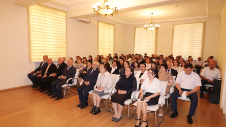 Qazaxda “Azərbaycanın şanlı dövlətçilik tarixinə qızıl hərflərlə yazılan gün” mövzusunda tədbir keçirilib