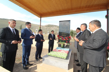 Qazaxda 27 Sentyabr - Anım Günü ərəfəsində Vətən müharibəsi şəhidlərinin məzarları ziyarət olunub