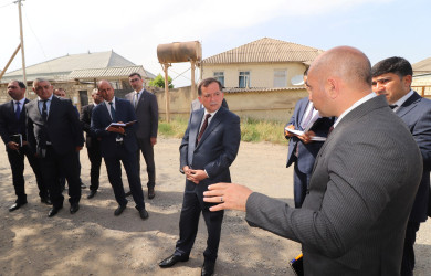 İcra başçısı vətəndaşların müraciəti ilə yerində tanış olub