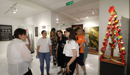 Qazaxda səfərdə olan “Gənc alimlərin yay düşərgəsi”nin iştirakçıları rayonun görməli yerlərinə ekskursiya ediblər