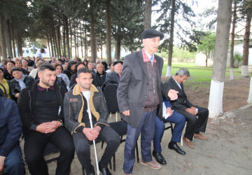 İcra başçısının aprel ayı üzrə vətəndaşlarla nəzərdə tutulan sonuncu səyyar görüşü Orta Salahlı kəndində olub