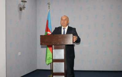 İcra başçısı Qazaxda səfərdə olan “Gənc alimlərin yay düşərgəsi”nin iştirakçıları ilə görüşüb