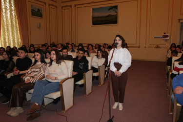 Millət vəkili Səməd Seyidov Qazaxda gənclərlə görüşüb