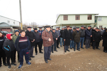 Millət vəkili Səməd Seyidov Qazaxda Nəriman Nərimanov yaşayış massivində seçiciləri ilə görüşüb