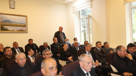 Qazaxda iri heyvandarlıq təsərrüfatı sahiblərinin iştirakı ilə iclas keçirilib