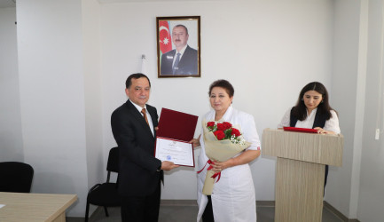 Millət vəkili Səməd Seyidov və icra başçısı Rəcəb Babaşov səhiyyə işçiləri ilə görüşüb