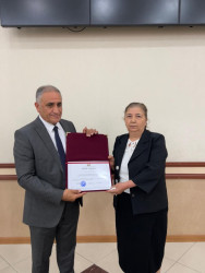 Qazaxda icra başçısı səhiyyə sahəsində çalışan bir qrup tibb işçisini peşə bayramları münasibətilə Fəxri Fərmanla təltif edib