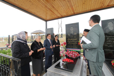 Qazaxda 27 Sentyabr - Anım Günü ərəfəsində Vətən yolunda canlarından keçən Şəhidlər məzarları başında yad olunub