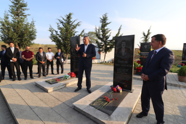 Yeni asfalt örtüyü vurulan Daş Salahlı kəndindəki Şəhidlər Xiyabanında şəhid ailələri ilə görüş olub