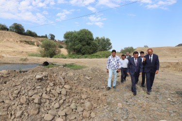 İcra başçısı Daş Salahlı kənd sakinlərinin su təminatının yaxşılaşdırılması istiqamətində görülən işlərlə yerində maraqlanıb