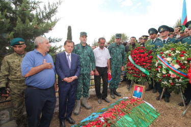 Qazaxda şəhid baş gizir Azər Məmmədov doğulduğu Kəmərli kəndində son mənzilə yola salındı