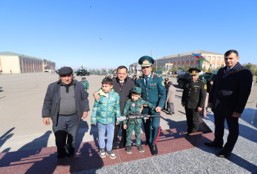 Qazaxda Icra başçısı Rəcəb Babaşov və rayonun hüquq-mühafizə orqanlarının rəhbərləri sərhədçilərin təşkil etdiyi Zəfər bayramında iştirak ediblər