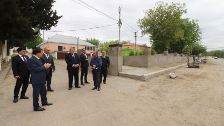 Qazaxda icra başçısı yeni asfalt örtüyünün vurulması nəzərdə tutulan ərazilərə baxış keçirib