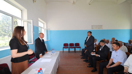 Millət vəkili Ülviyyə Ağayeva bu gün Qazax rayonunun Xanlıqlar kəndində sakinlərlə görüşüb