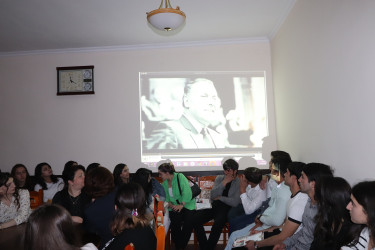 BDU-nun Qazax filialında Ulu Öndər Heydər Əliyevin anadan olmasının 100 illiyinə həsr olunmuş “Tarix yaradan Şəxsiyyət” mövzusunda konfrans keçirilib