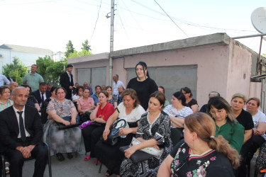 Qazaxda icra başçısının vətəndaşlarla keçirilən növbəti səyyar görüşü Şəhidlər Xiyabanı 25 və 27 saylı binalarda yaşayan sakinlərlə olub