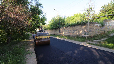 Qazaxda icra başçısı yeni asfalt örtüyü döşənən Nəriman Nərimanov yaşayış massivində görülmüş işlərlə tanış olub - FOTOLAR