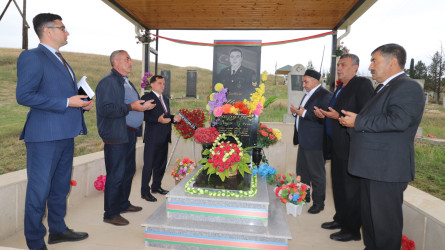 Qazaxda 27 Sentyabr - Anım Günü ərəfəsində Vətən müharibəsi şəhidlərinin məzarları ziyarət olunub