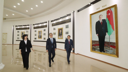 Dövlət Komitəsinin sədri Qazaxda vətəndaşların müraciətlərini dinləyib