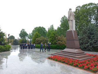 Ulu Öndər Heydər Əliyevin anadan olmasının 101 illiyinə həsr olunmuş “Tarix yazan tarixi şəxsiyyət” mövzusunda tədbir keçirilib