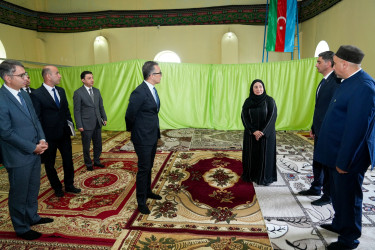 Komitə sədri Qazaxda yerləşən dini ibadətgahların fəaliyyəti ilə tanış olub