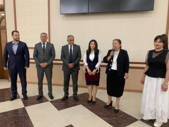 Qazaxda icra başçısı səhiyyə sahəsində çalışan bir qrup tibb işçisini peşə bayramları münasibətilə Fəxri Fərmanla təltif edib