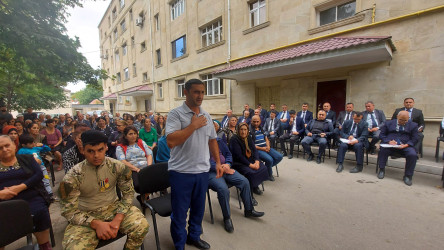 Qazaxda icra başçısı tərəfindən keçirilən növbəti səyyar görüş Nəriman Nərimanov yaşayış massivi 1,2,3 və 49 saylı binalarda yaşayan sakinlərlə olub