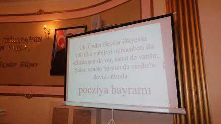 Qazaxda “Heydər Əliyev İli” çərçivəsində “Bizdə şeir də var, sənət də vardır, şairə, sənətə hörmət də vardır” devizi altında poeziya bayramı keçirilib