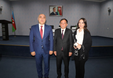 İcra başçısı Qazaxda səfərdə olan “Gənc alimlərin yay düşərgəsi”nin iştirakçıları ilə görüşüb