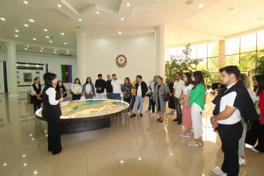 Qazaxda dərslərə başlayan ADA Universitetinin Azərbaycan dilindəki yeni magistr proqramının tələbələri rayonun görməli yerlərinə ekskursiya ediblər