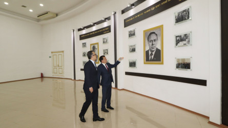 Dövlət Komitəsinin sədri Qazaxda vətəndaşların müraciətlərini dinləyib
