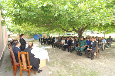 Qazaxda icra başçısının iyun ayı üzrə vətəndaşlarla keçirilən növbəti səyyar görüşü rayonun Abbasbəyli kəndində olub