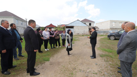 İcra başçısı vətəndaşların müraciəti ilə yerində tanış olub