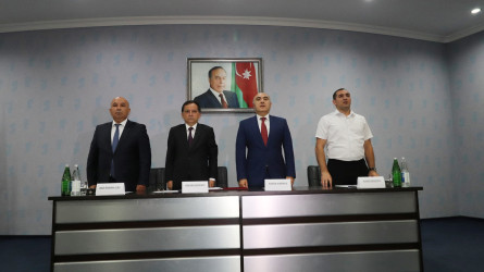 İcra başçısı Qazaxda səfərdə olan “Gənc alimlərin yay düşərgəsi”nin iştirakçıları ilə görüşüb