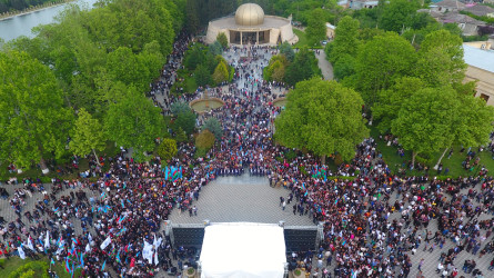 Qazaxda Ulu Öndər Heydər Əliyevin 100 illik yubileyinə həsr olunmuş möhtəşəm konsert təşkil olunub