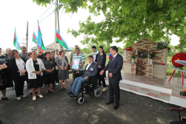 Qazaxda Birinci Qarabağ müharibəsi şəhidi Tahir Xasməmmədovun doğulduğu Qarapapaq kəndində adını əbədiləşdirən bulağın açılışı olub