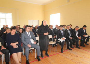 Qazaxda icra başçısının may ayında vətəndaşlarla keçirilən ilk səyyar görüşü sərhəddə yerləşən Məzəm kəndində olub