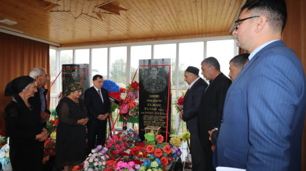 Qazaxda icra başçısı 27 Sentyabr - Anım Günü ərəfəsində Vətən müharibəsi şəhidlərinin məzarlarını ziyarət edib