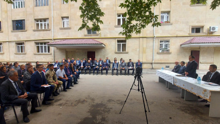 Qazaxda icra başçısı tərəfindən keçirilən növbəti səyyar görüş Nəriman Nərimanov yaşayış massivi 1,2,3 və 49 saylı binalarda yaşayan sakinlərlə olub