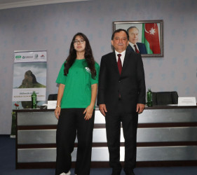 İcra başçısı Qazaxda səfərdə olan düşərgə iştirakçıları ilə görüşüb