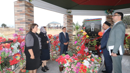 Qazaxda 27 Sentyabr - Anım Günü ərəfəsində Vətən yolunda canlarından keçən Şəhidlər məzarları başında yad olunub