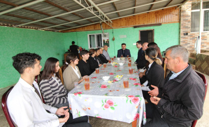 Qazaxda Vətən müharibəsi şəhidi Babək Həsənovun ailəsi ziyarət edilib