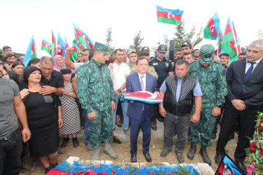 Qazaxda şəhid gizir Azad Kərimov doğulduğu Daş Salahlı kəndində torpağa tapşırılıb