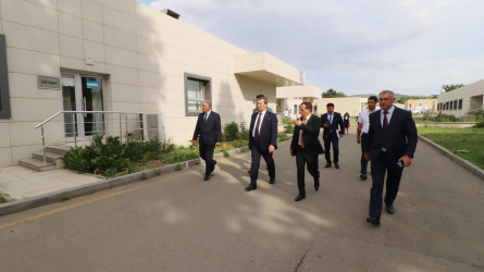 Millət vəkili Səməd Seyidov və icra başçısı Rəcəb Babaşov səhiyyə işçiləri ilə görüşüb