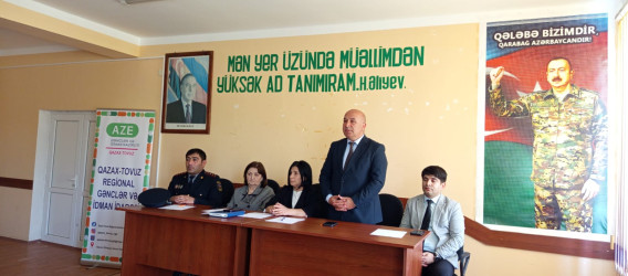 Qazaxda məktəblilərlə maarifləndirici görüş keçirilib