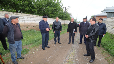 İcra başçısı Ürkməzli kəndində vətəndaşların müraciəti ilə yerində tanış olub